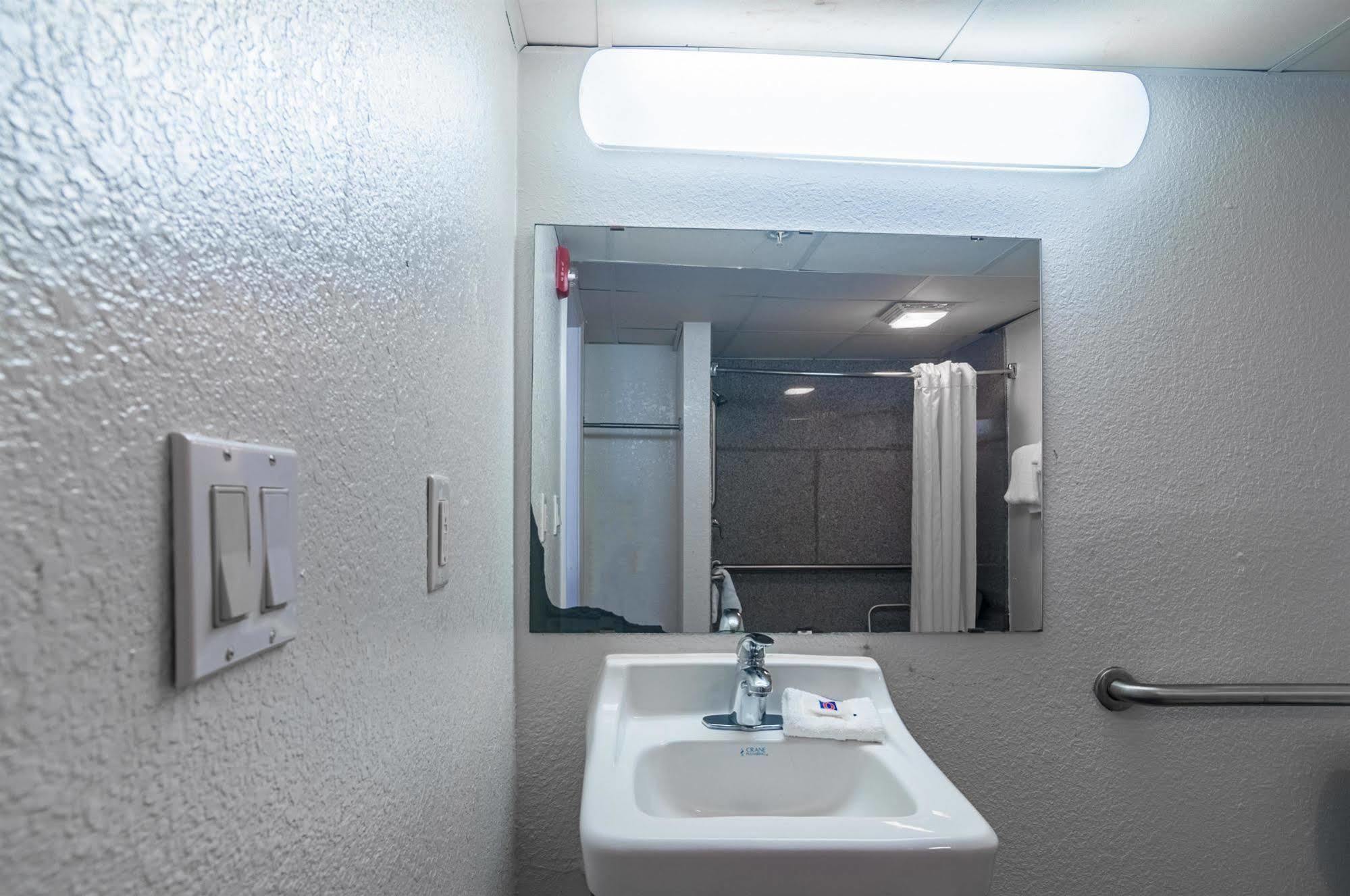 Motel 6-Oklahoma City, OK - South Bagian luar foto