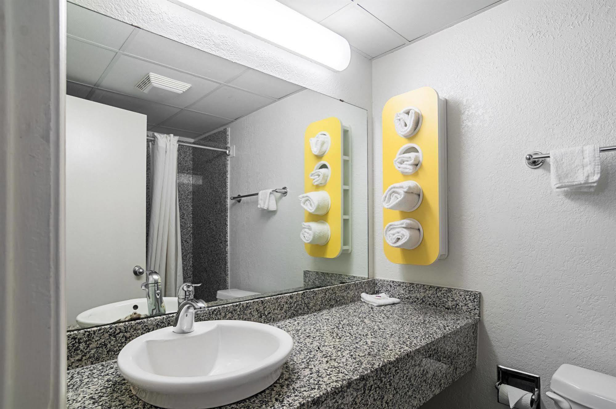Motel 6-Oklahoma City, OK - South Bagian luar foto